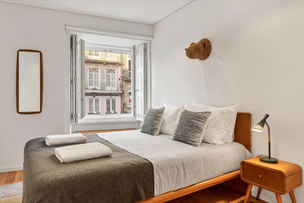 Host Wise - Lovely Shinny Flats With Balcony - Clerigos Порто Екстериор снимка