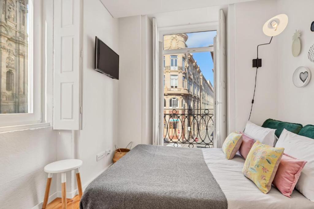 Host Wise - Lovely Shinny Flats With Balcony - Clerigos Порто Екстериор снимка