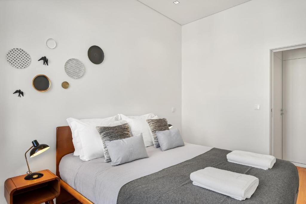 Host Wise - Lovely Shinny Flats With Balcony - Clerigos Порто Екстериор снимка