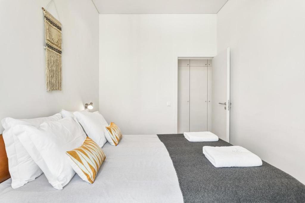 Host Wise - Lovely Shinny Flats With Balcony - Clerigos Порто Екстериор снимка
