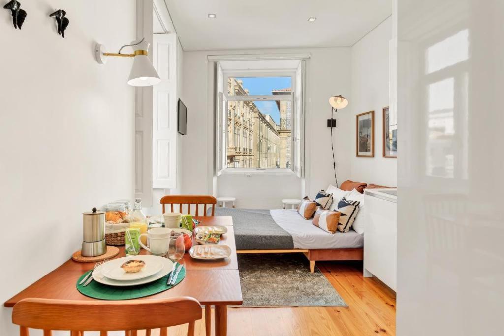 Host Wise - Lovely Shinny Flats With Balcony - Clerigos Порто Екстериор снимка