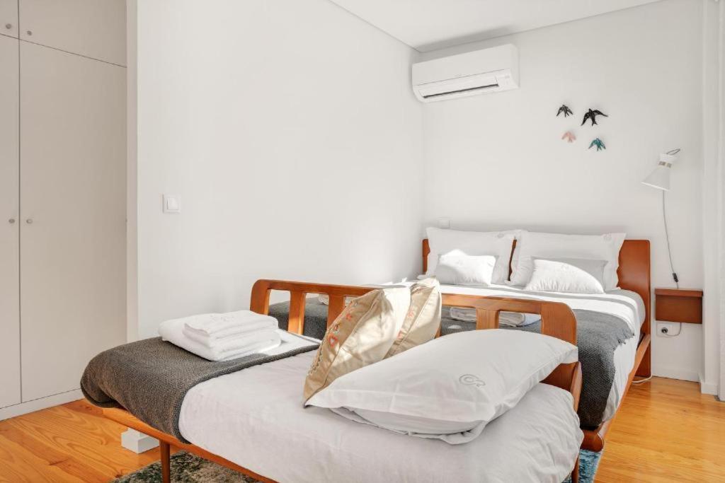 Host Wise - Lovely Shinny Flats With Balcony - Clerigos Порто Екстериор снимка