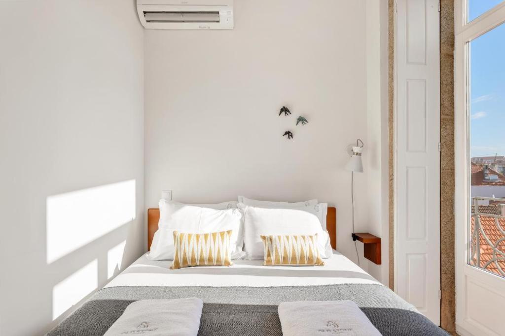 Host Wise - Lovely Shinny Flats With Balcony - Clerigos Порто Екстериор снимка