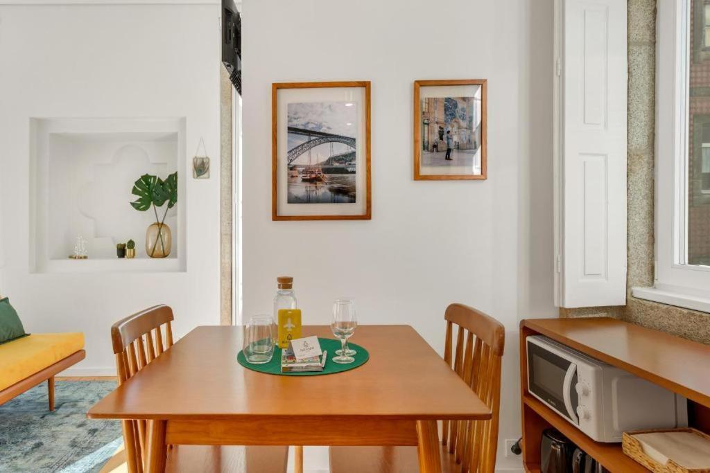 Host Wise - Lovely Shinny Flats With Balcony - Clerigos Порто Екстериор снимка