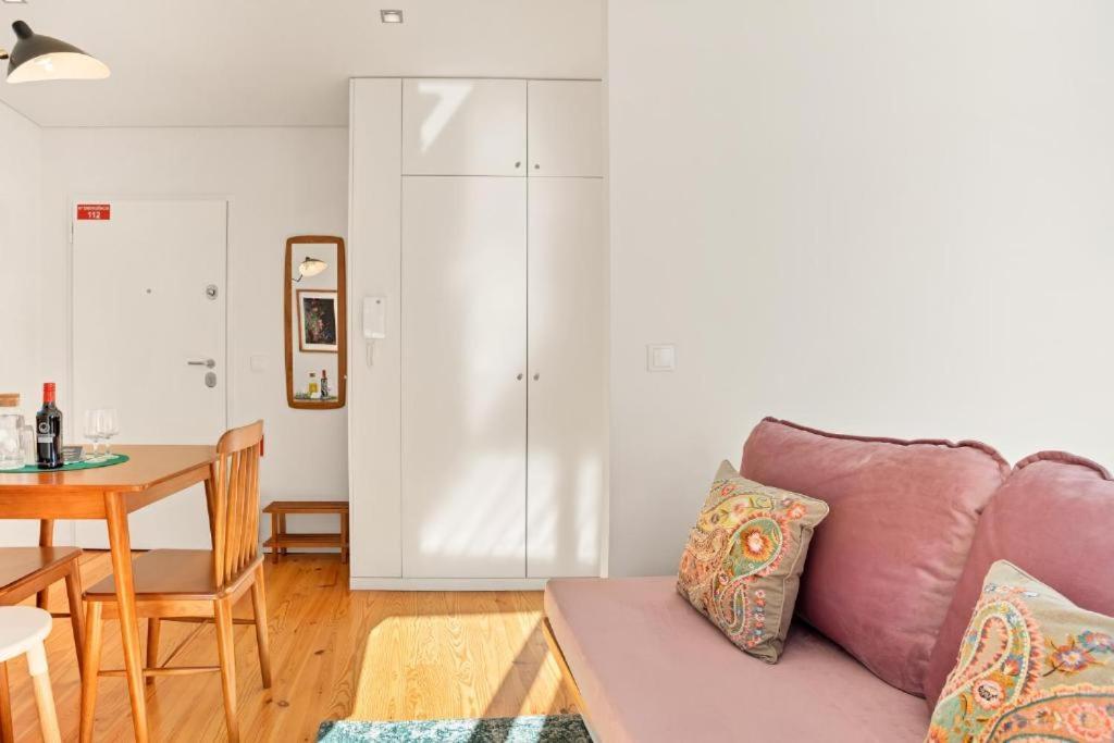 Host Wise - Lovely Shinny Flats With Balcony - Clerigos Порто Екстериор снимка