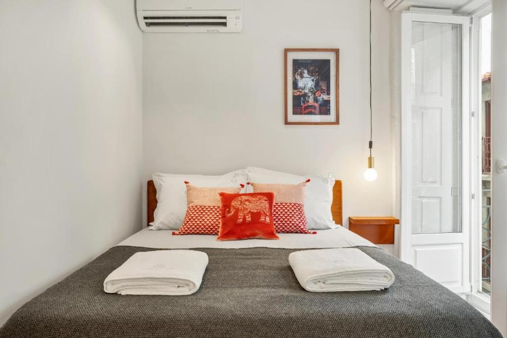 Host Wise - Lovely Shinny Flats With Balcony - Clerigos Порто Екстериор снимка