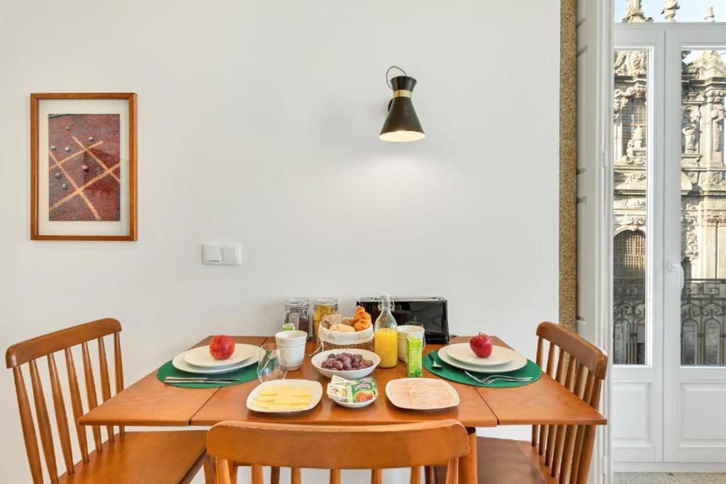 Host Wise - Lovely Shinny Flats With Balcony - Clerigos Порто Стая снимка